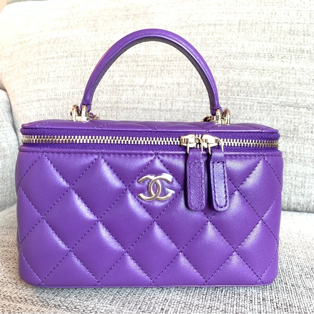 Chanel Top Handle Small Vanity Case bag with Chain Lambskin Purple Violet 22A